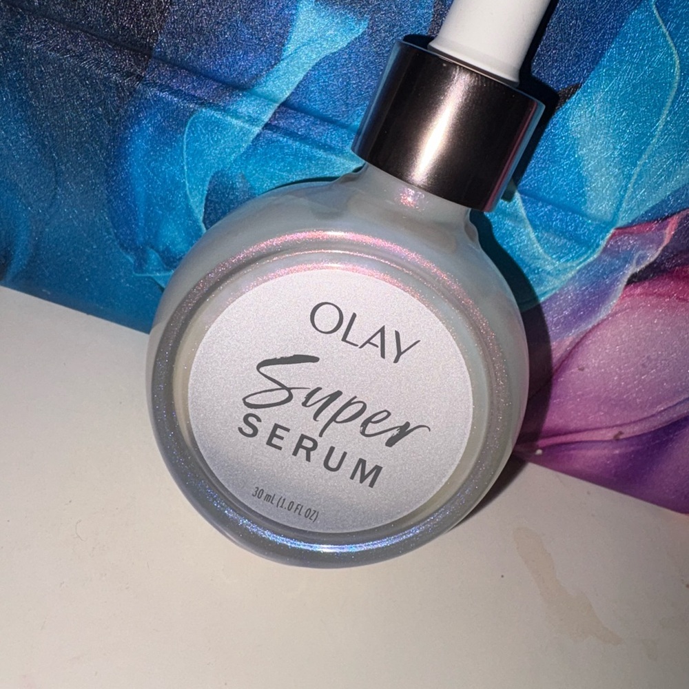 OLAY Serum with Silver Cap